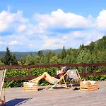 Czarna Owca Bed & Breakfast 3*